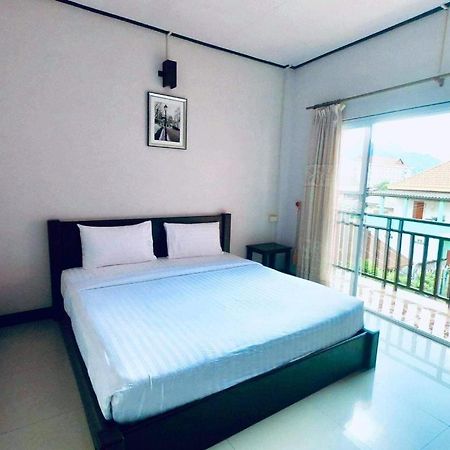 Phou Ang Kham 2 Hotel Vang Vieng Esterno foto