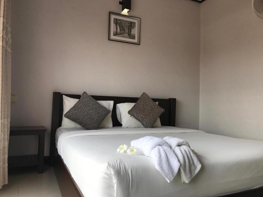 Phou Ang Kham 2 Hotel Vang Vieng Esterno foto