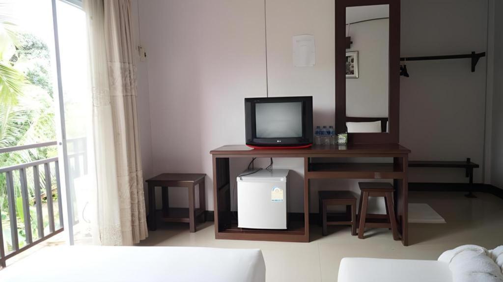 Phou Ang Kham 2 Hotel Vang Vieng Esterno foto