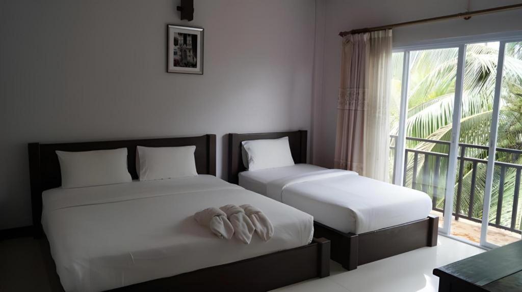 Phou Ang Kham 2 Hotel Vang Vieng Esterno foto